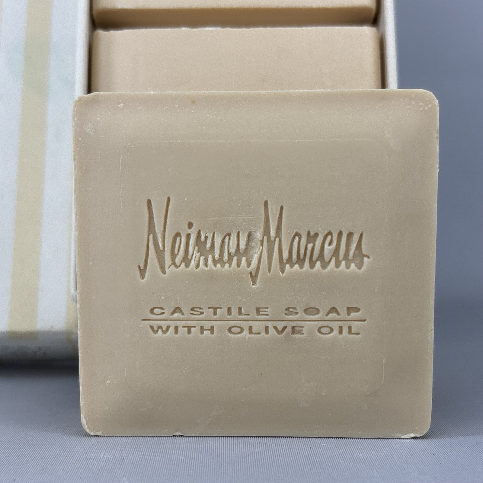 VINTAGE NEIMAN MARCUS CASTILLE SOAP WITH OLIVE OIL 13/16 – 2.5oz CAKES RARE