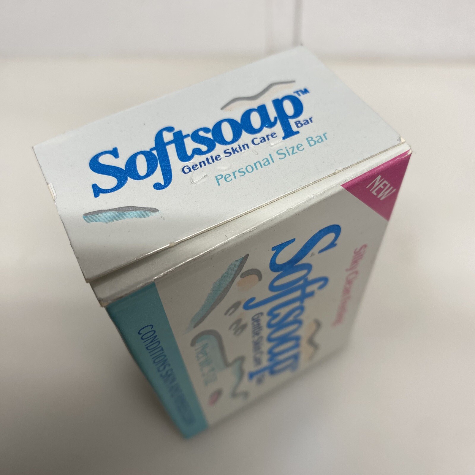 Vtg 1990s Soft Soap Gentle Skin Care Bar Silky Clean Feeling 3 oz NOS Retro