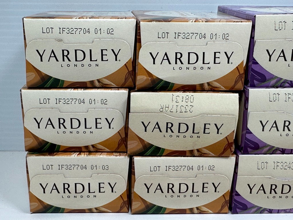 LOT (12) YARDLEY LONDON 6 OATMEAL & ALMOND 6 ENGLISH LAVENDER BATH BAR SOAP 4 OZ