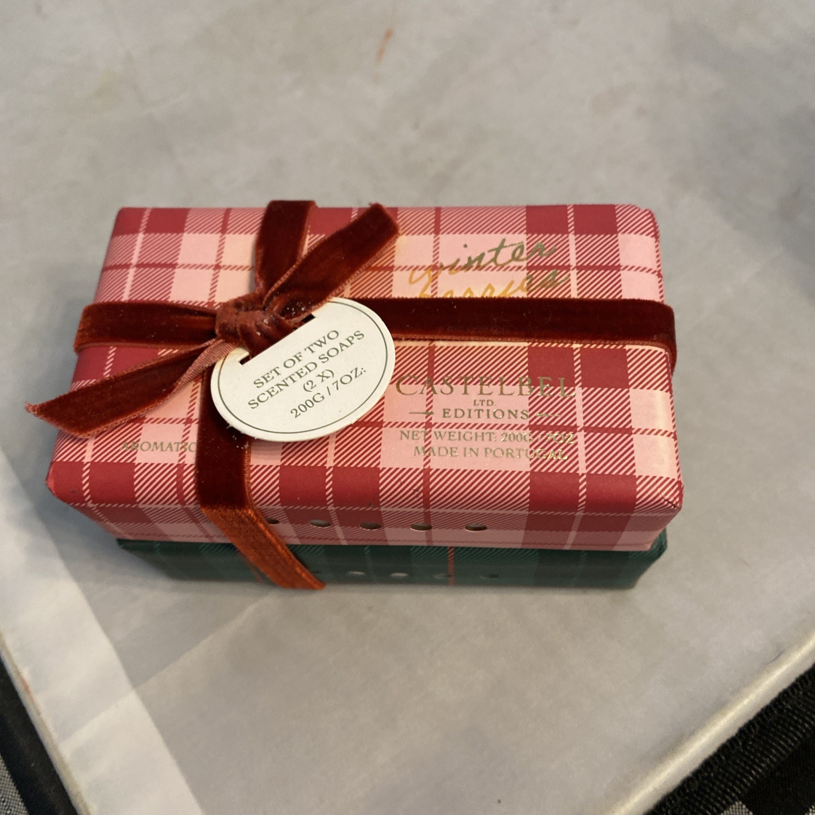 Castelbel 2 Pack Scented Bar Soap 7oz Winter Berries Christmas Holiday Wrap