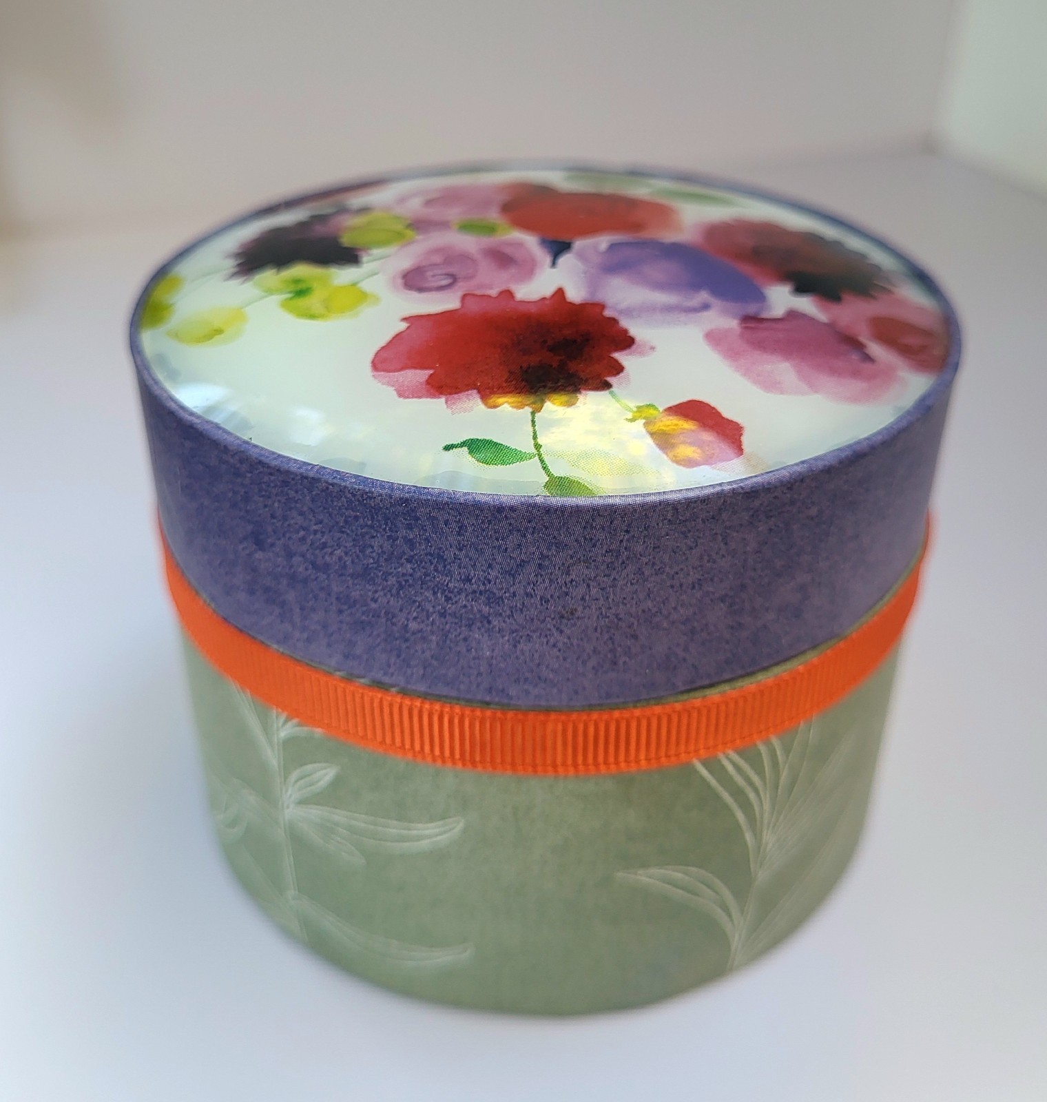 Fringe Studio Scented Soap ‘Botanica’ 5oz Bar In Glass-Topped Paper Box USA