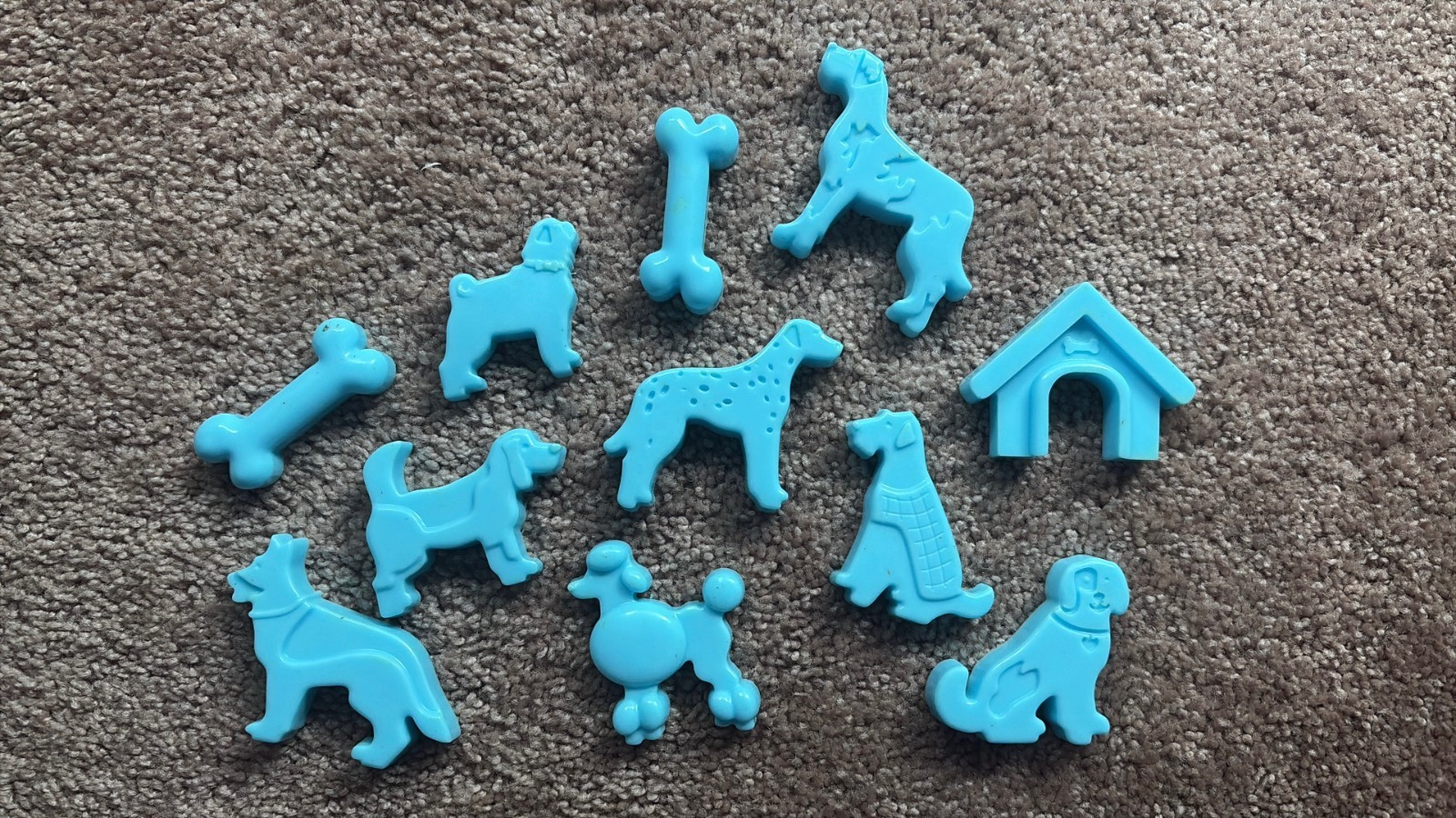 homemade soap, light blue, rosemary scent, animals figures – doggies and ocean