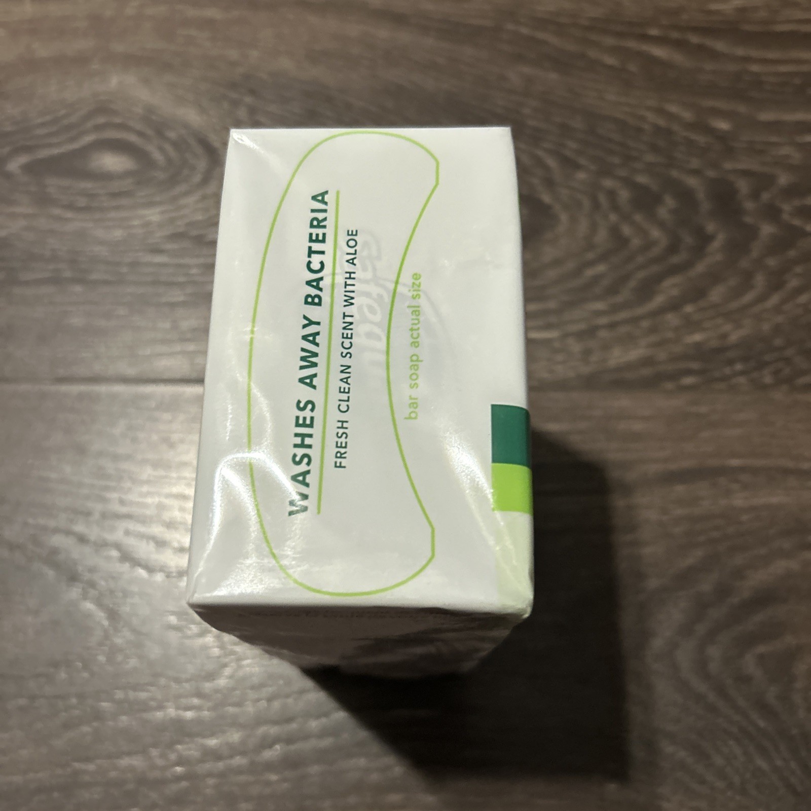 Safeguard Aloe Vera Antibacterial Deodorant Bar Soap 4Oz. 4 Count – Pack of 1