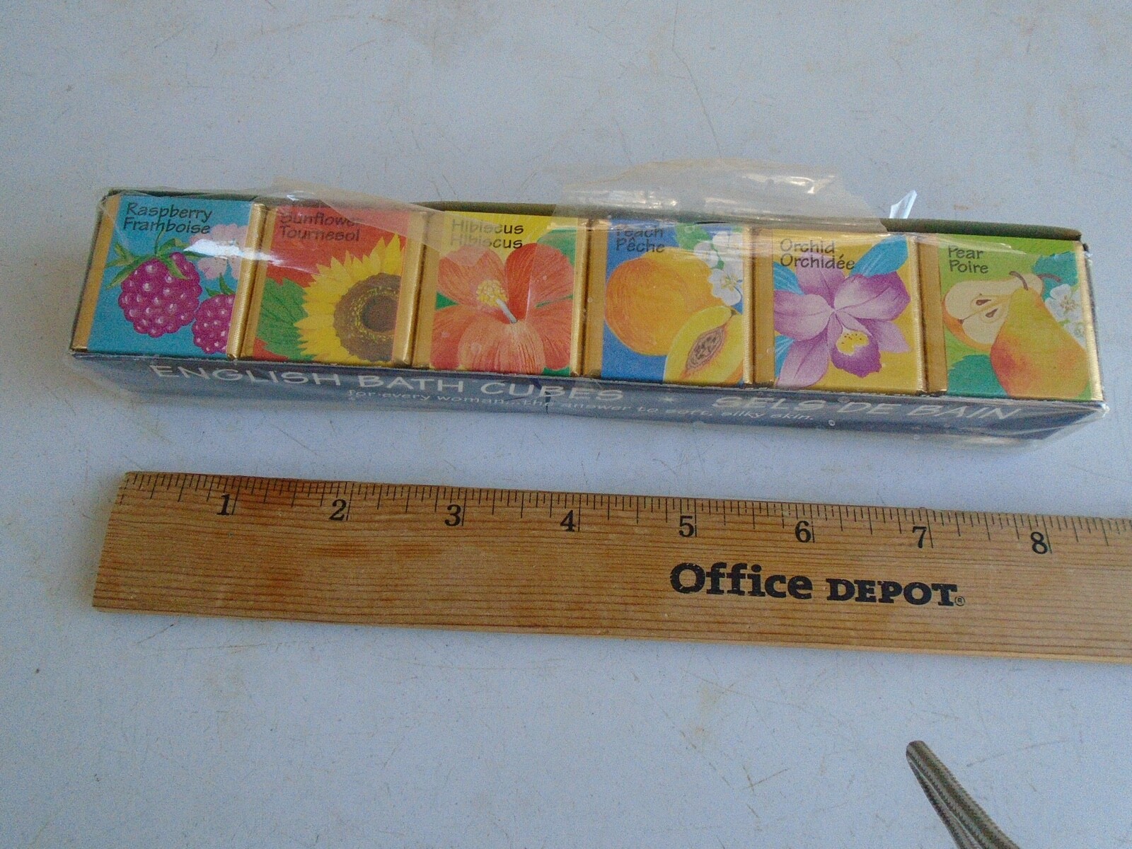 Delagar English Bath Cubes 6 Pk Raspberry, Sunflower, Hibiscus, Peach, Orchid