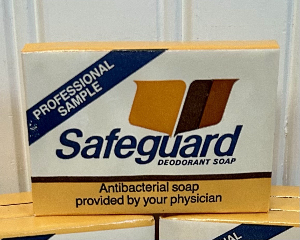 19 SAFEGUARD ANTIBACTERIAL DEODORANT BAR SOAP 1 oz each PROCTER & GAMBLE