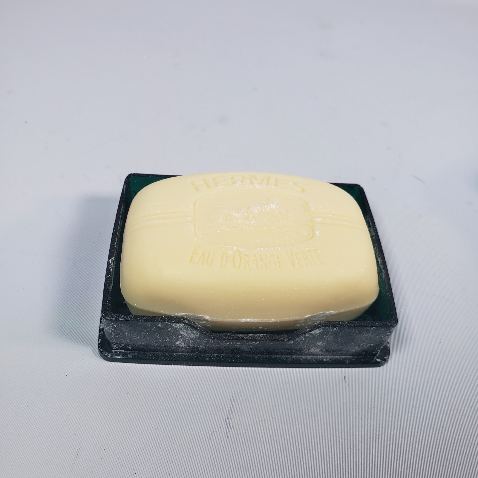 New HERMES Perfumed Soap Eau D’Orange Verte 1.7 oz Travel Size Paris Hard Case