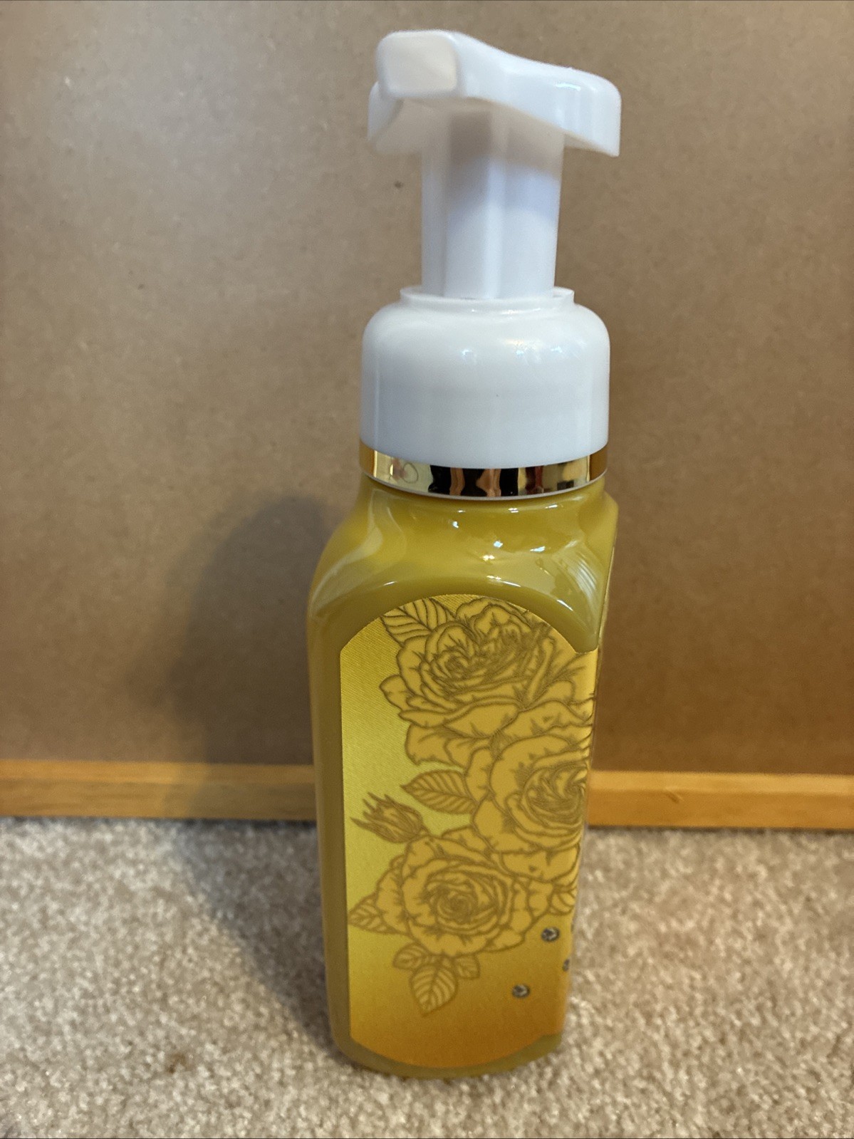 Bath & Body Works Disney BELLE Gentle & Clean Foaming Hand Soap