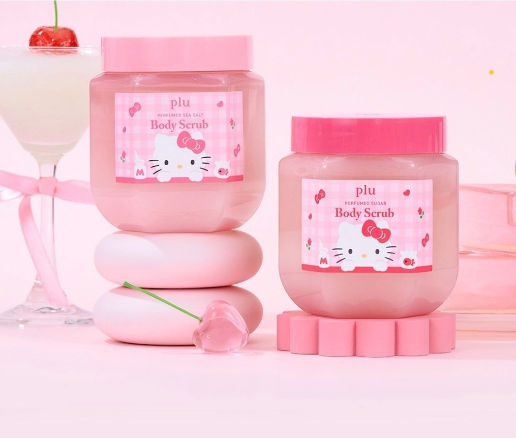 PLU x Hello Kitty Perfumed Sea Salt Body Scrub 600g Limited Edition Sanrio Korea