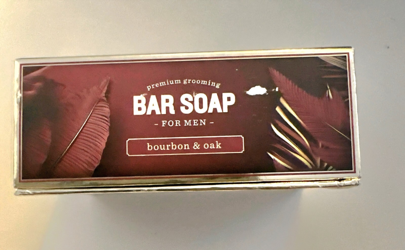 Tommy Bahama Bar Soap For Men – Bourbon & Oak – Hair / Face / Body ( 10oz )