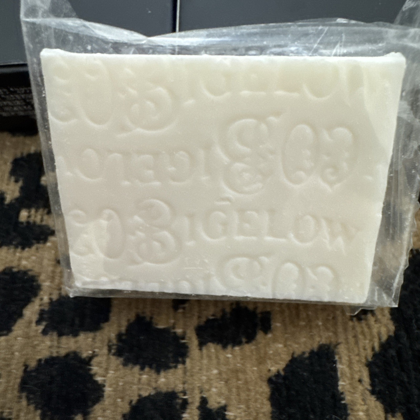 6 C.O. Bigelow LEMON LEAF Vegetable Soap .09 Oz Sealed. From Dream Hotels