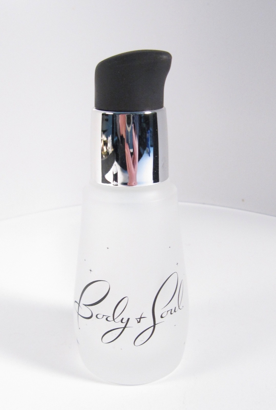“BODY & SOUL” 30ml Frosted Glass Lotion Liquid Make Up Dispenser Unused 4″ Tall
