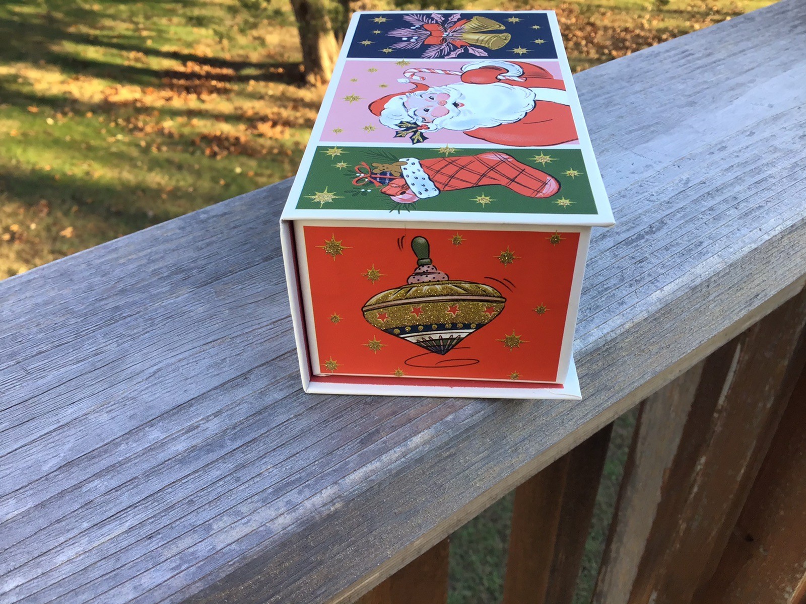 Punch Studio 4 oz Apple Cinnamon Bar Soap in Music Box Classic Gift – Christmas