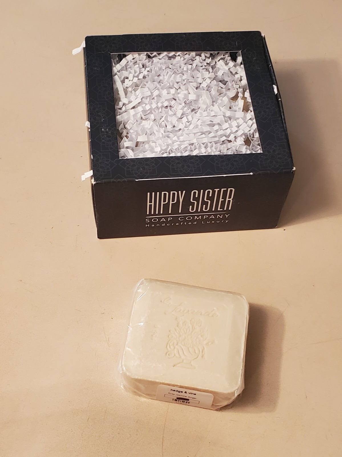 SOAP LOT OF 2. HIPPY SISTER “Worker Bee” Honey, HEDGE & VINE “La Lavande” Ginger