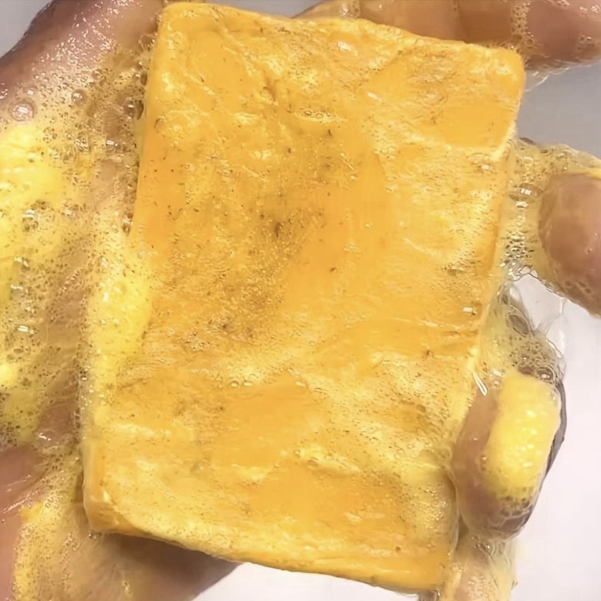 3 pcs Sama Luxe Turmeric & Kojic Acid Brightening Cleansing Soap 100g Multipack