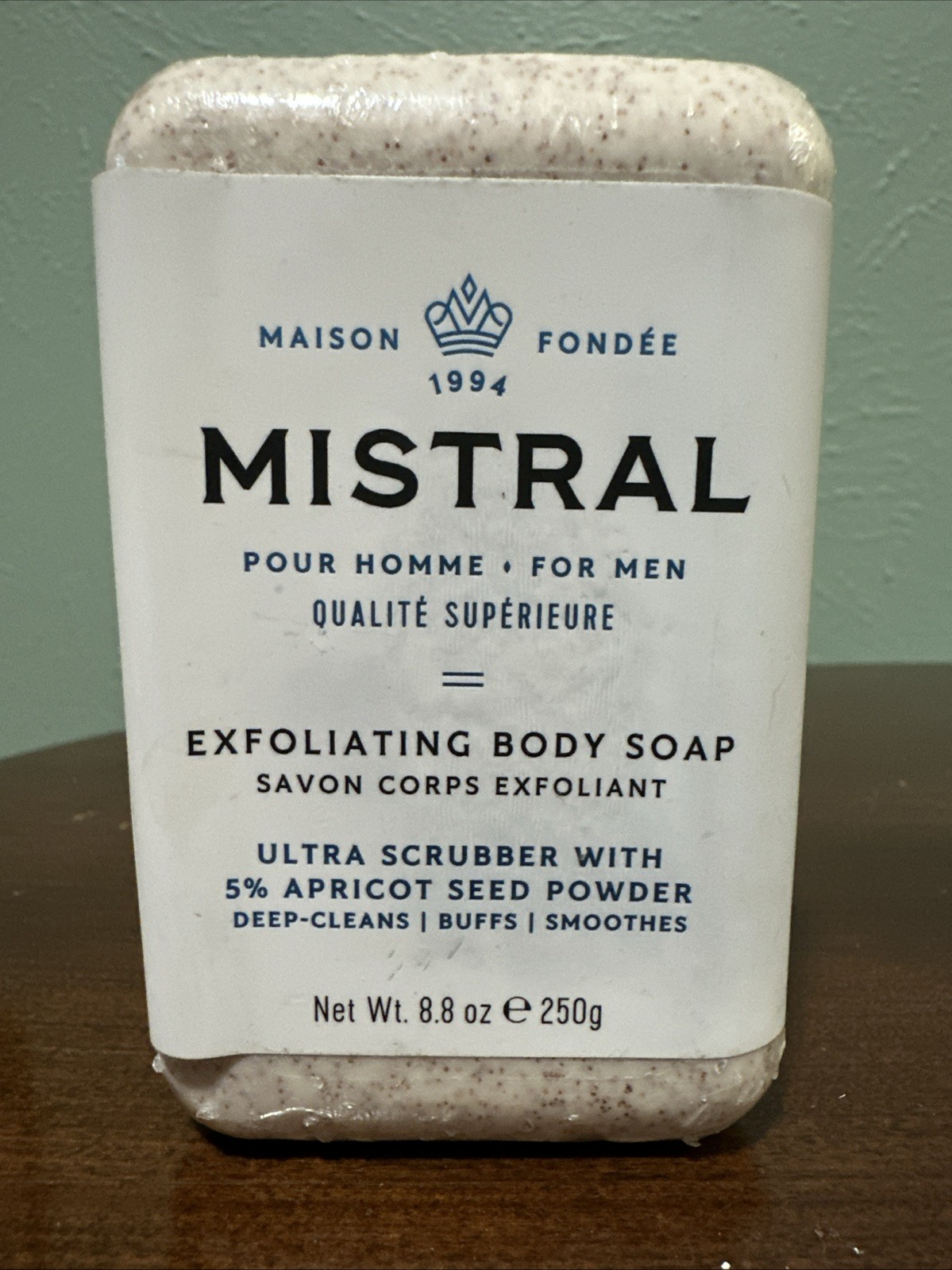 Mistral Exfoliating Body Soap For Men W 5% Apricot Seed Powder