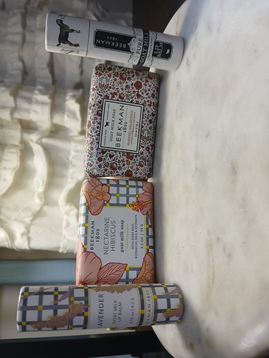 4 Beekman 1802 Nectarine Hibiscus, Honeyed Grapefruit Bar Soap + 2 Lip Balms