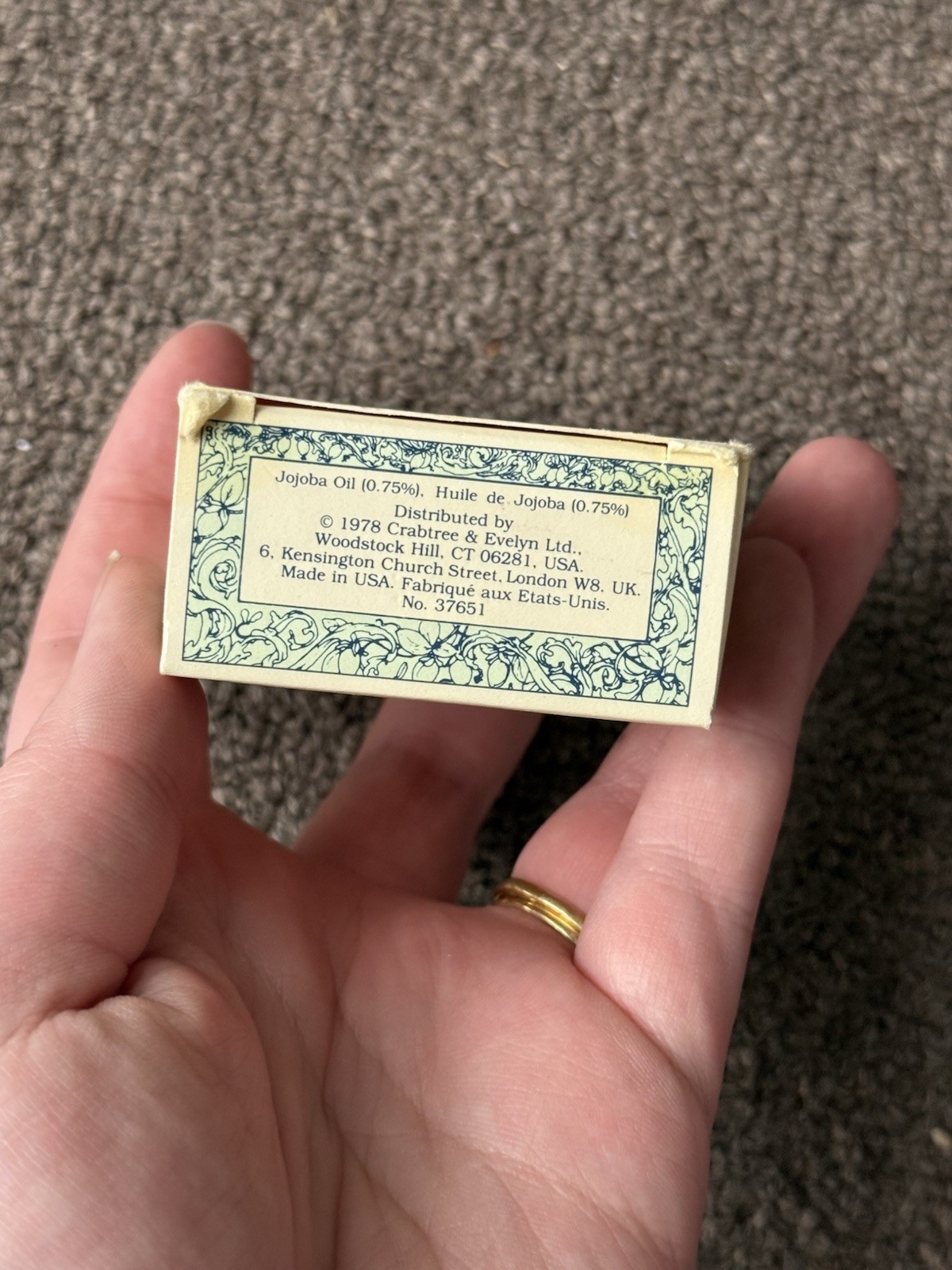 CRABTREE & EVELYN 1978 Sea Shell Soap With Jojoba Oil 54g / 1.9oz Vintage