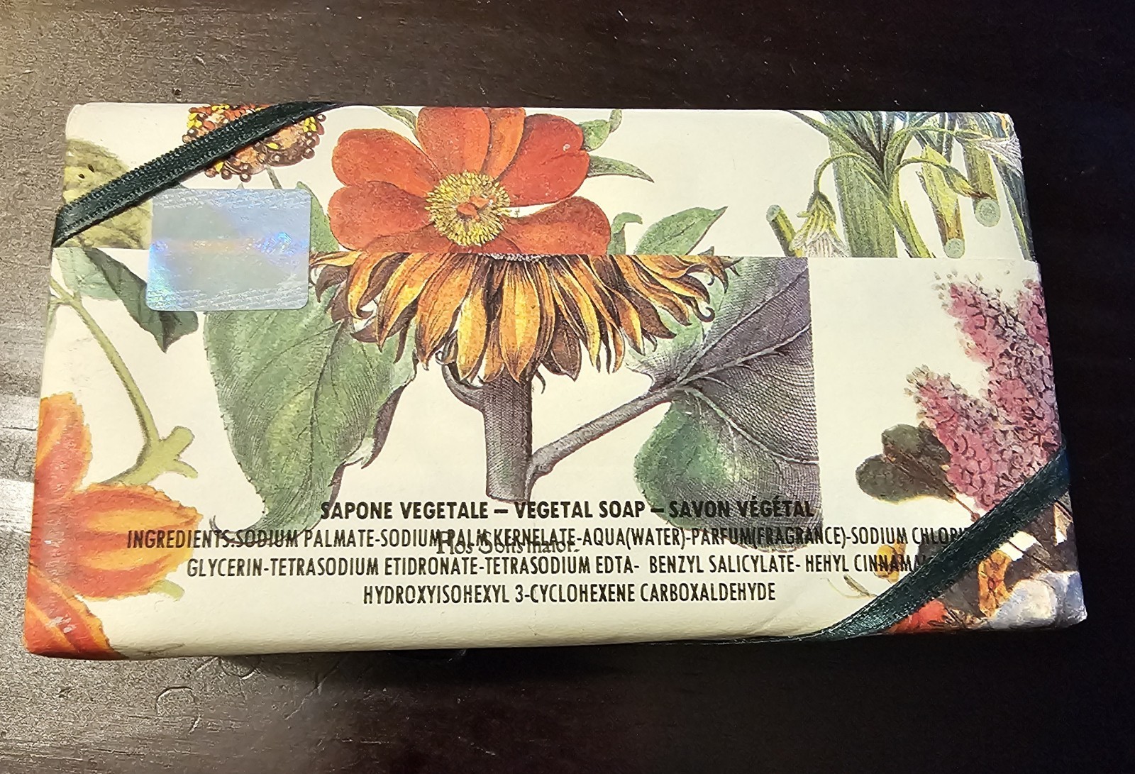 Lot Of 4 Luxury Italian Sapone Vegetable Bar Soaps ORCHID/PRIMROSE/LEMON/DAHLIA