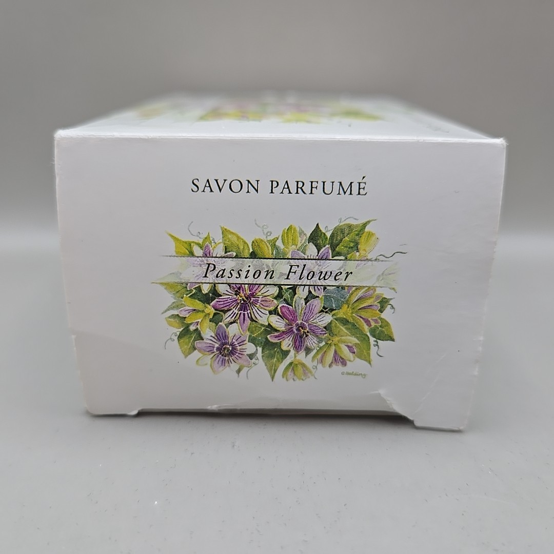 NEW Bermuda Island Fragrance Passion Flower 5.5 Oz Perfumed Soap Sealed In Box