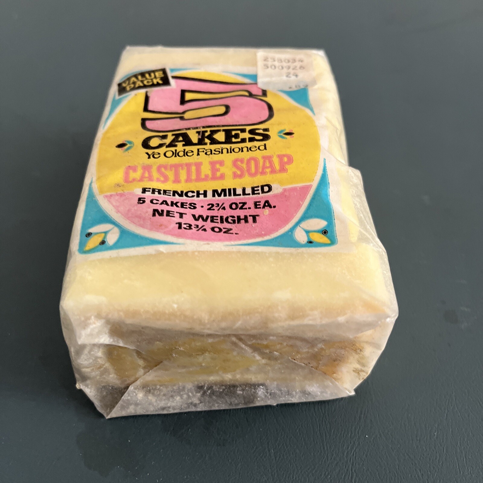 VTG 5 Cakes Ye Olde Fashioned FRENCH MILLED SOAP 2 3/4 Oz/each Yellow Durham USA