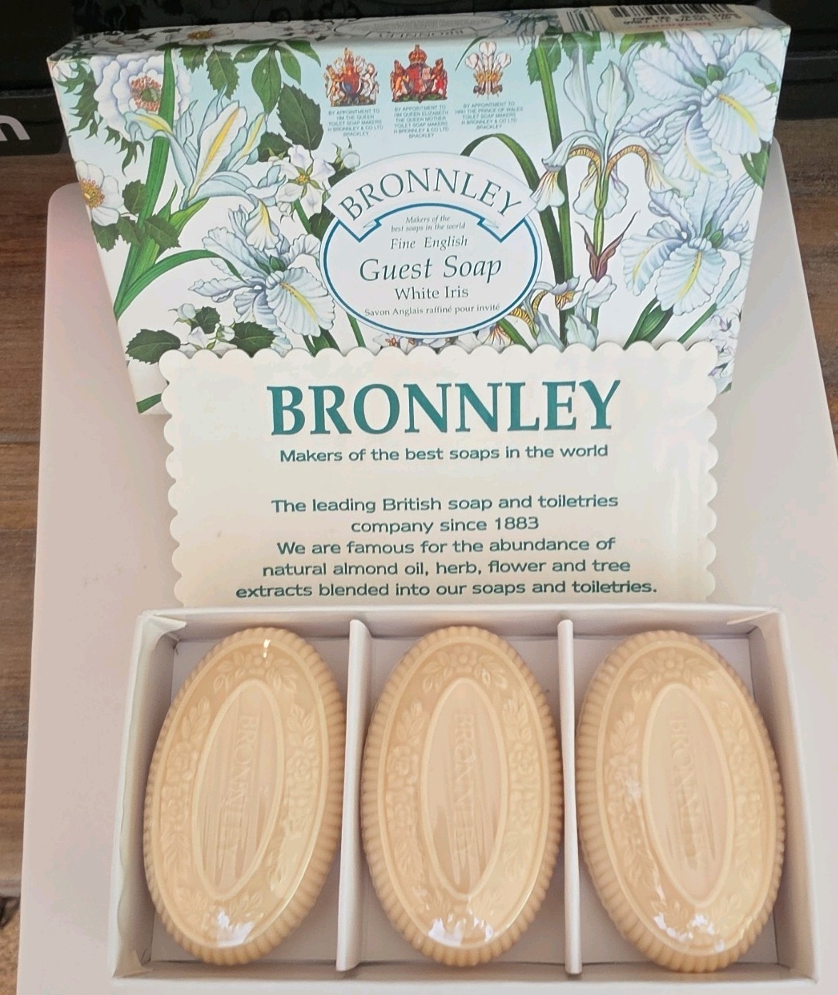 Bronnley Guest Soap Multipack White Iris Scent 3 x 50g (1.7 oz)