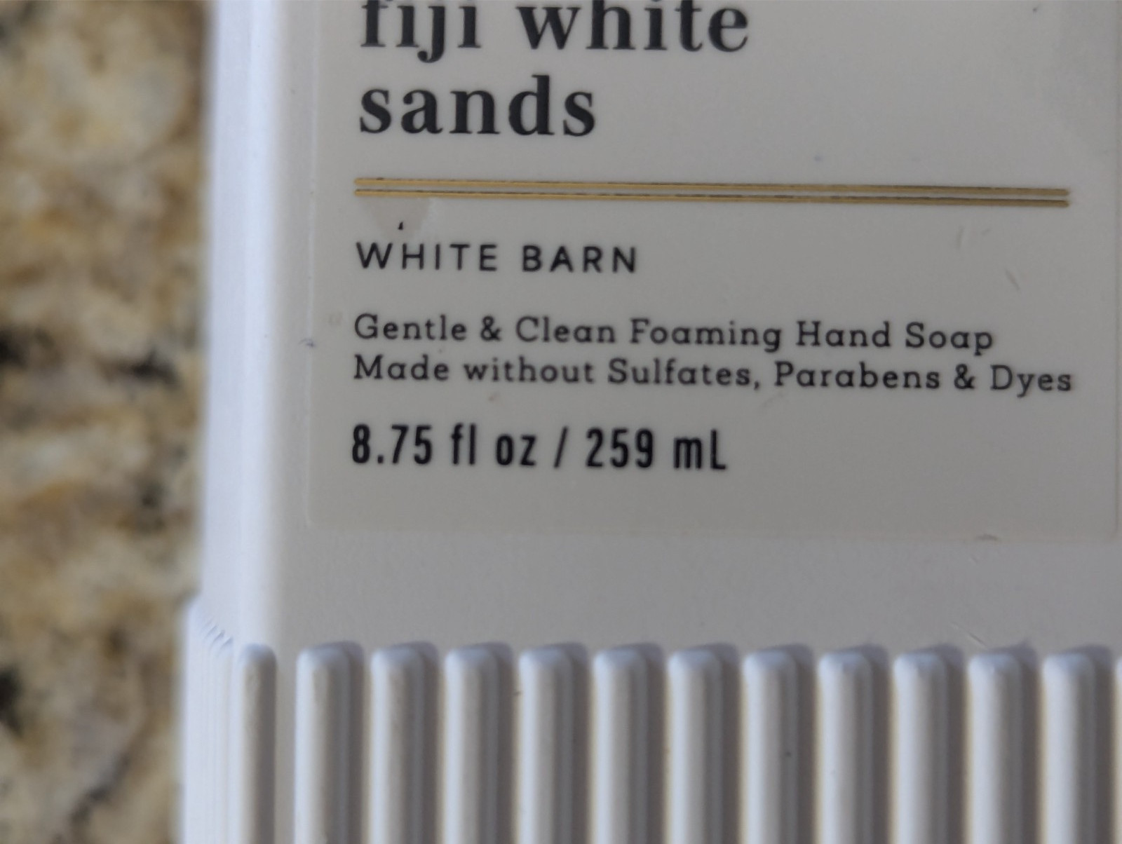 Bath & Body Works White Barn Foaming Hand Soap Fiji White Sands 8.75 oz