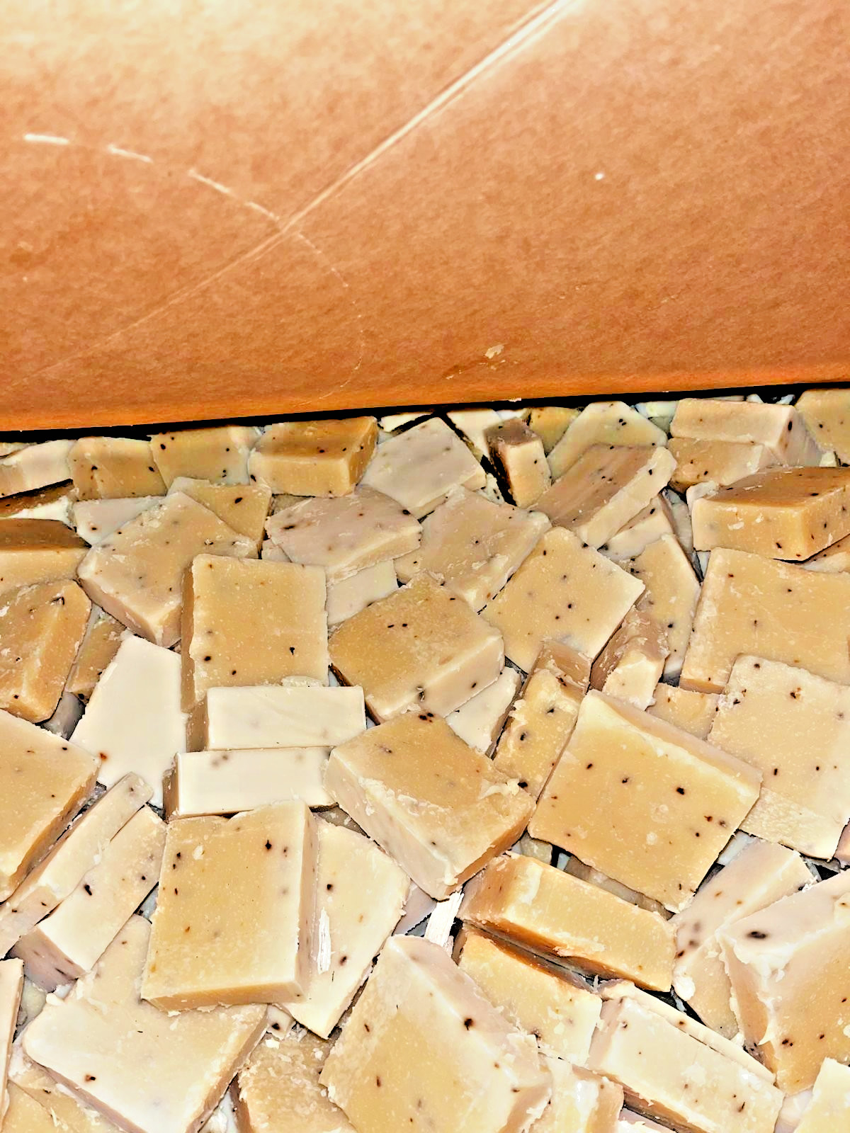 Dr.Squatch Soaps, Spearmint Basil A Lot of 25 Bars ( Factory Rejects, No Box)