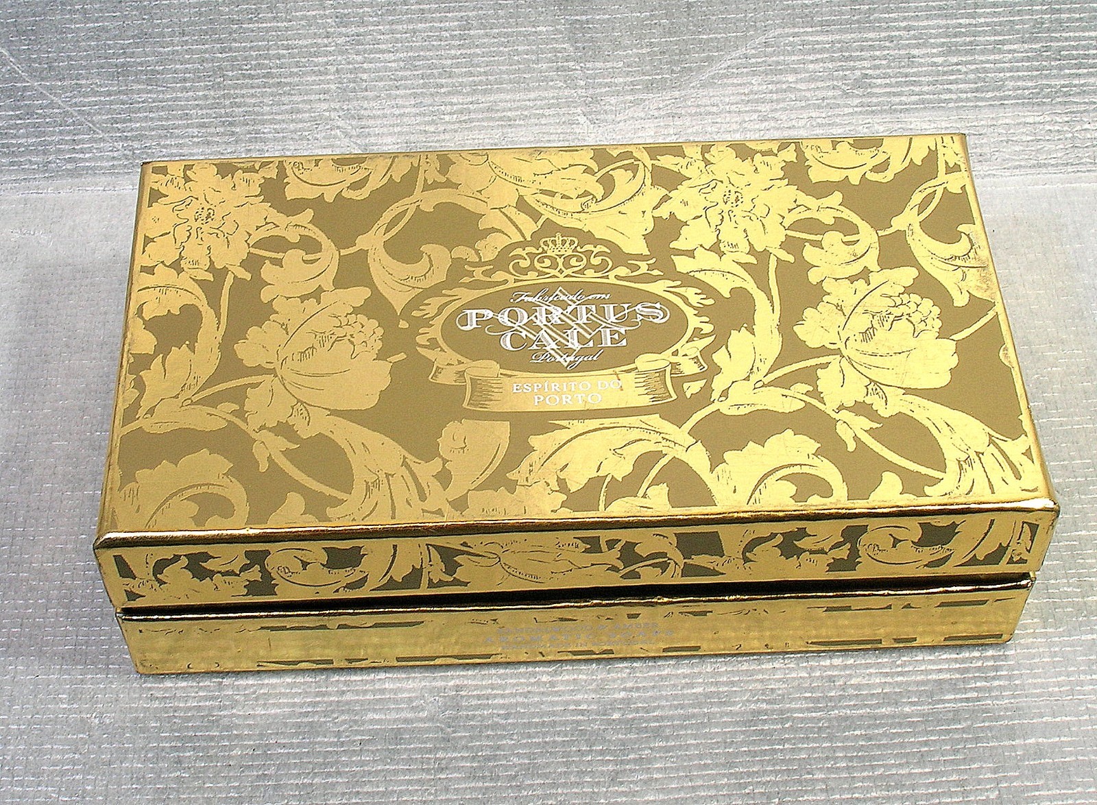 PORTUS CALE HAND MADE SANDALWOOD & AMBER SOAPS 3 X 150 GRAMS/5.3 – NEW IN BOX