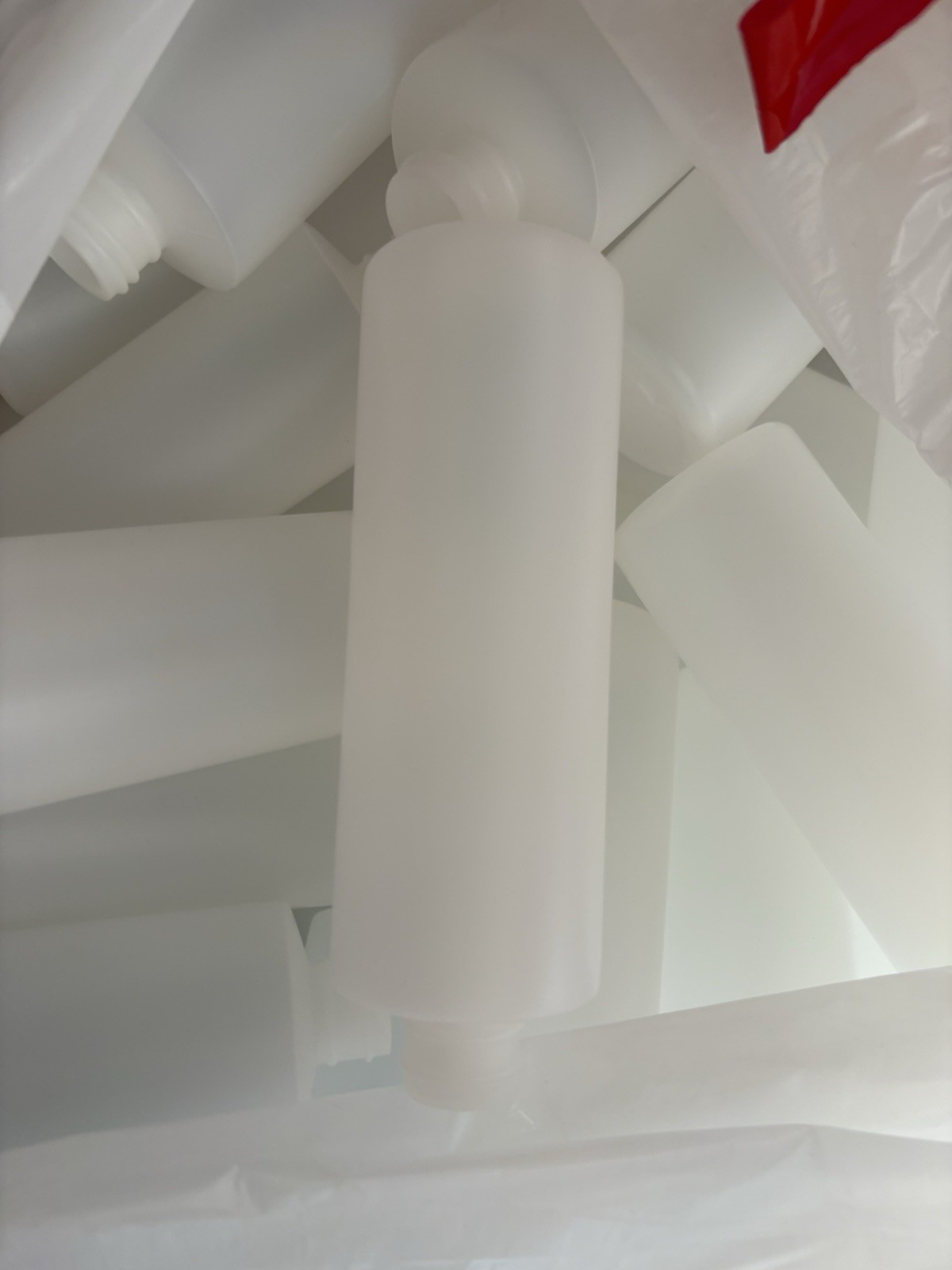 8oz Plastic Bottles 336 pcs (1 case), 24-410 Natural Cylinder HDPE W/ Black Disc