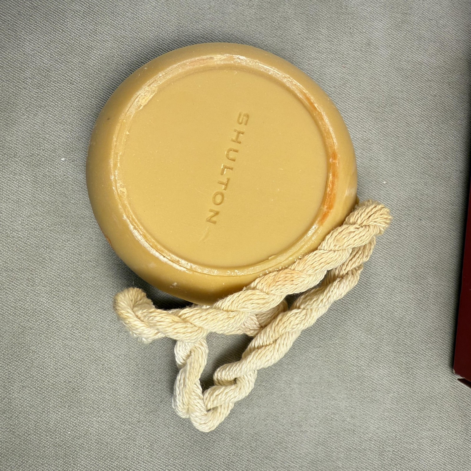 Vintage Old Spice Shower Soap on a Rope 5 oz Shulton Made USA Boxed Compass Logo
