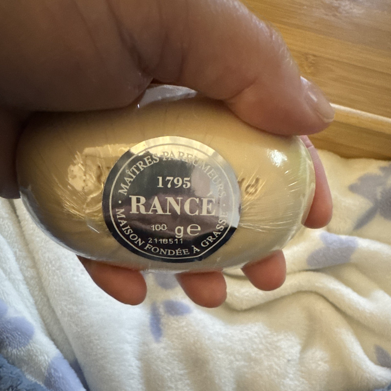 Rance 1795 Creme Savon Extra Scented Oval Floral Soap for Body & Hands 100g