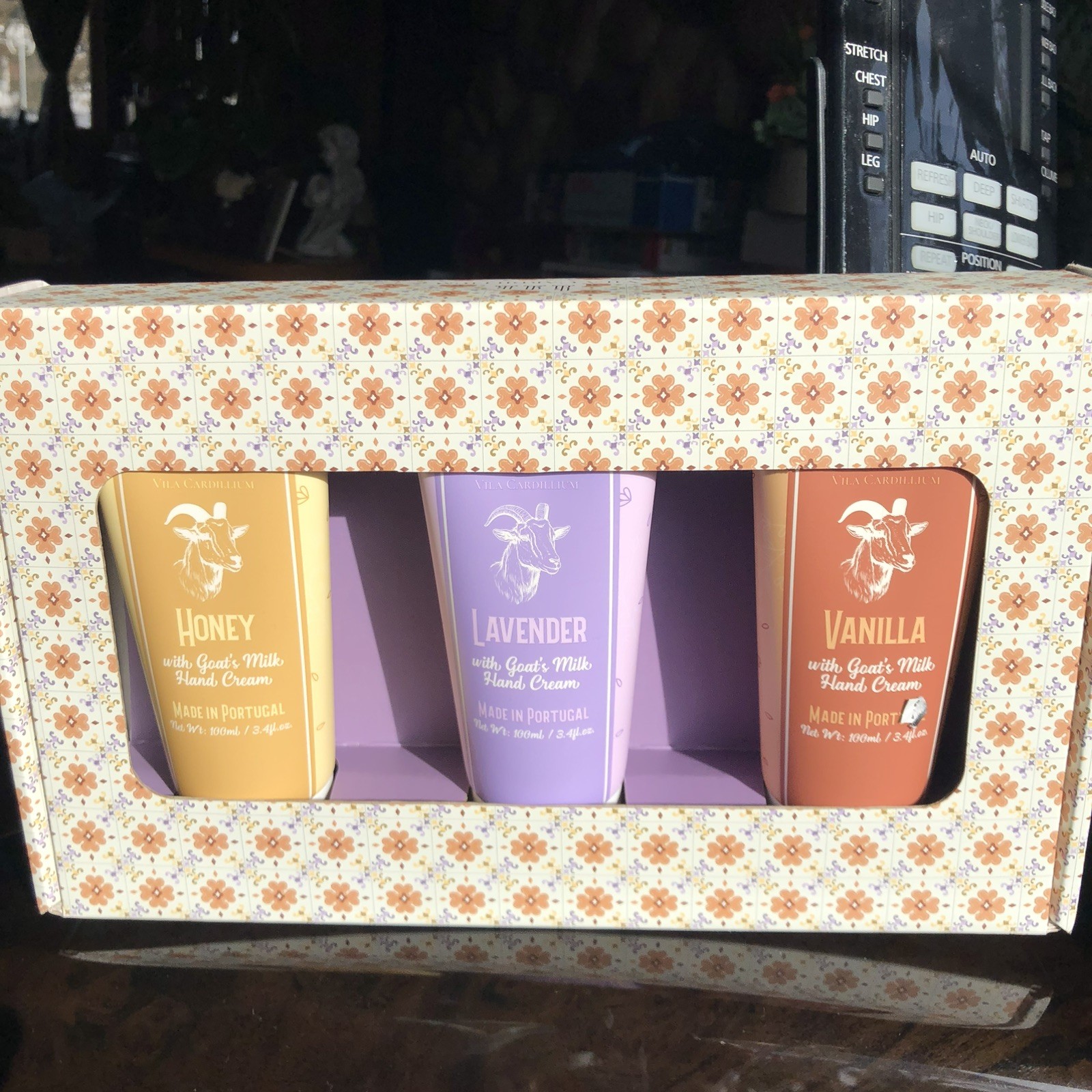 VILA CARDILLIUM Goats Milk Hand LotionHoney/Lavender/Vanilla Set 3.4 floz NEW
