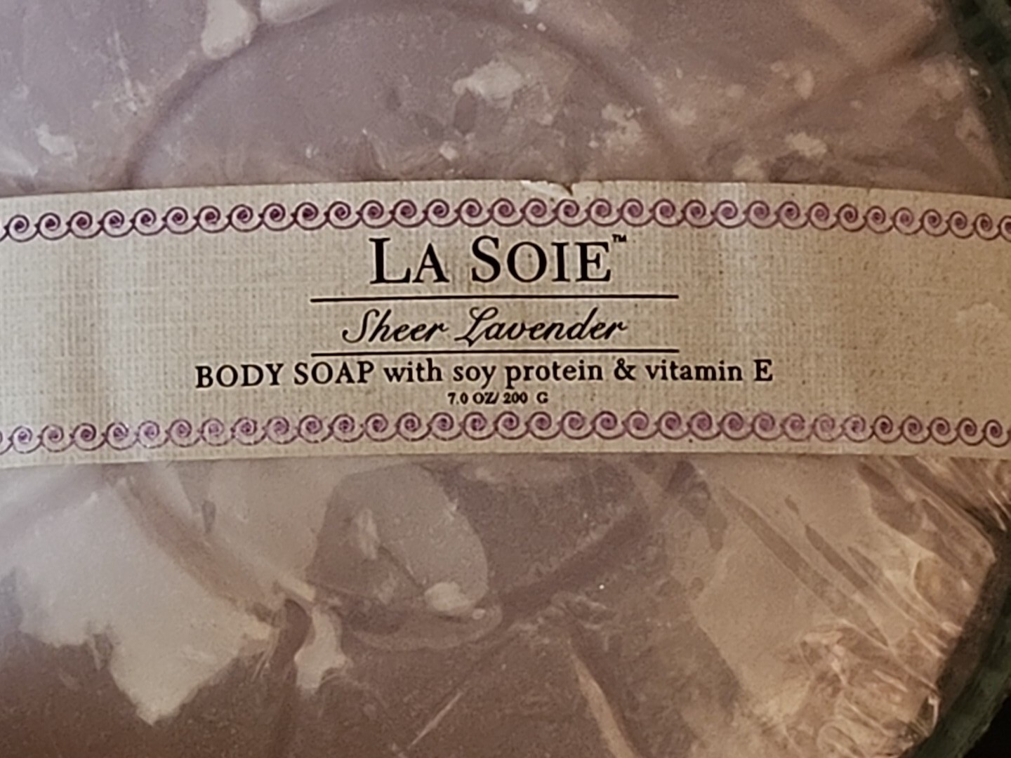 2 x LA SOIE Sheer Lavender Body Soap Glass Dish Soy Protein & Vitamin E