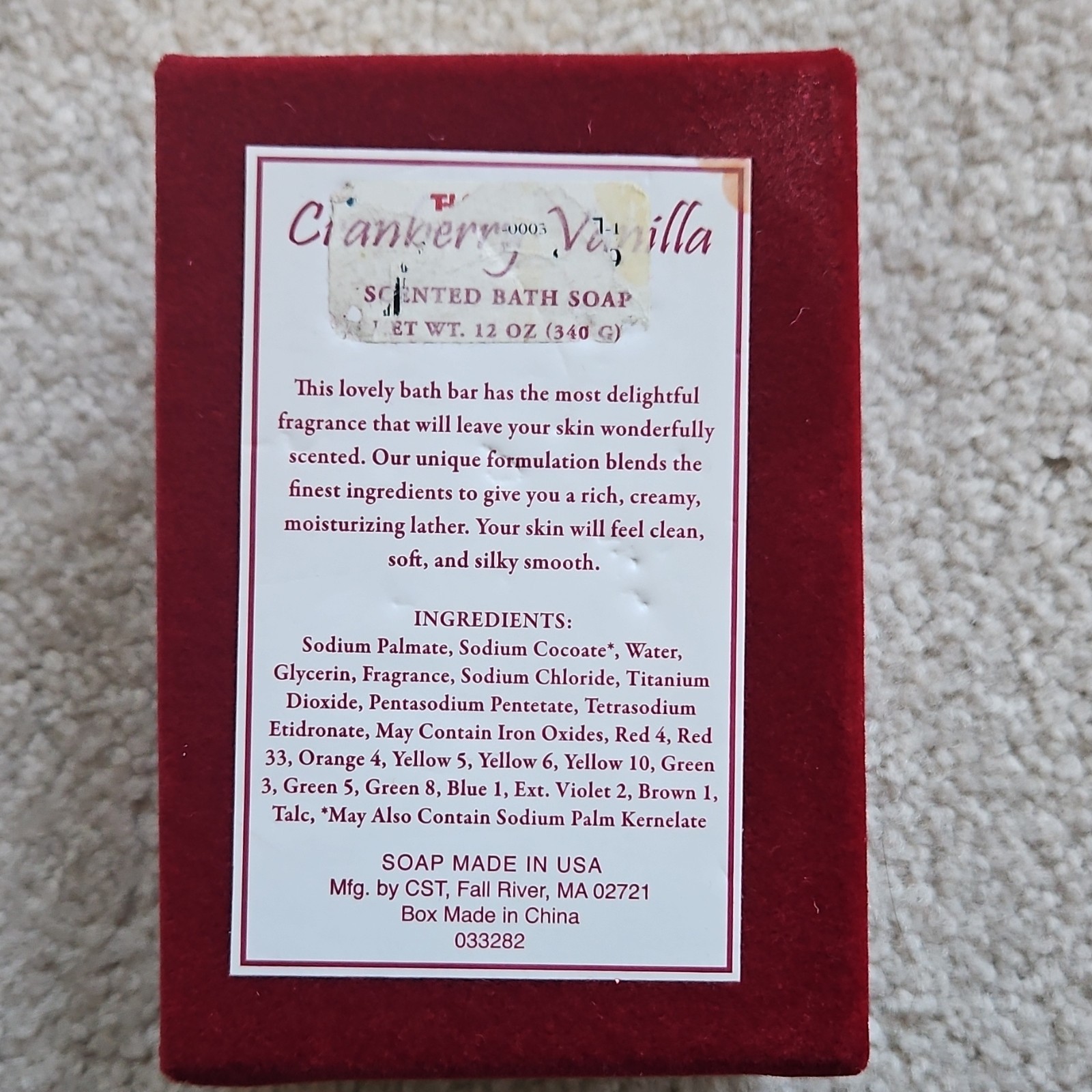 CST Cranberry Vanilla Moisturizing Bath Soap 12 oz Snowflake Pattern