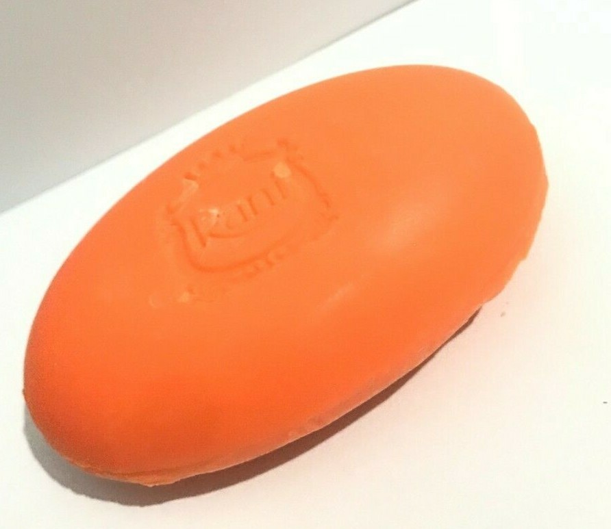Rani Ayurveda Sandalwood Honey Venival & Turmeric Queen of Beauty Soap 90 g