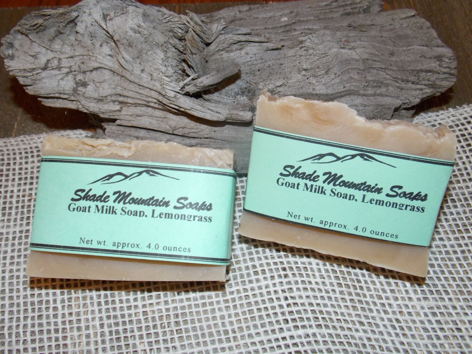 Goat Milk Soap Homemade / Handmade Moisturizing – 4 oz bar – Lemongrass