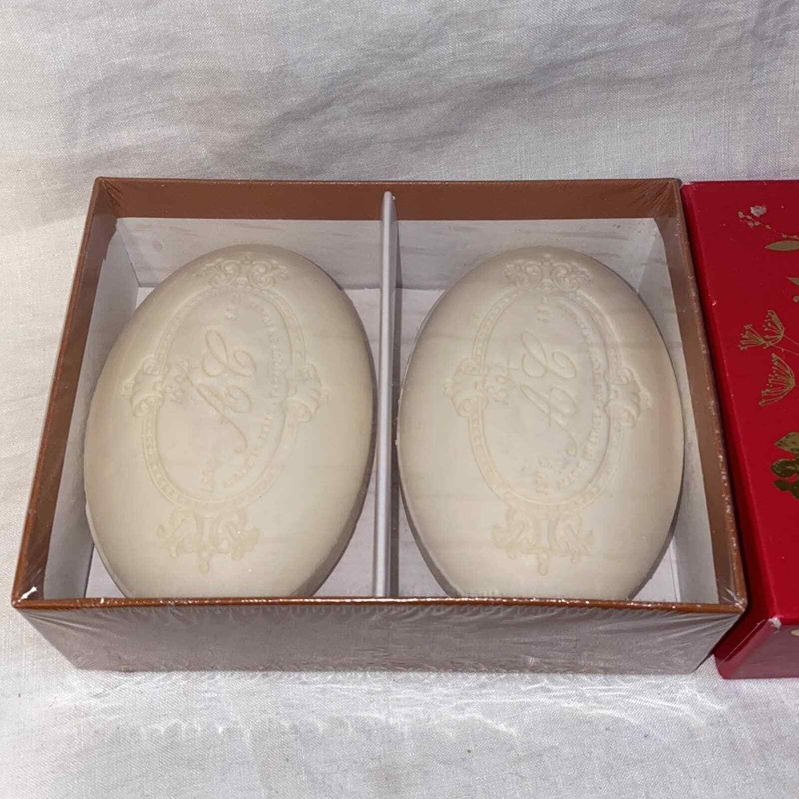 SAPONERIE MARIO FISSI Holly Berry Handmade Luxury Tuscan Soap- 2 bars