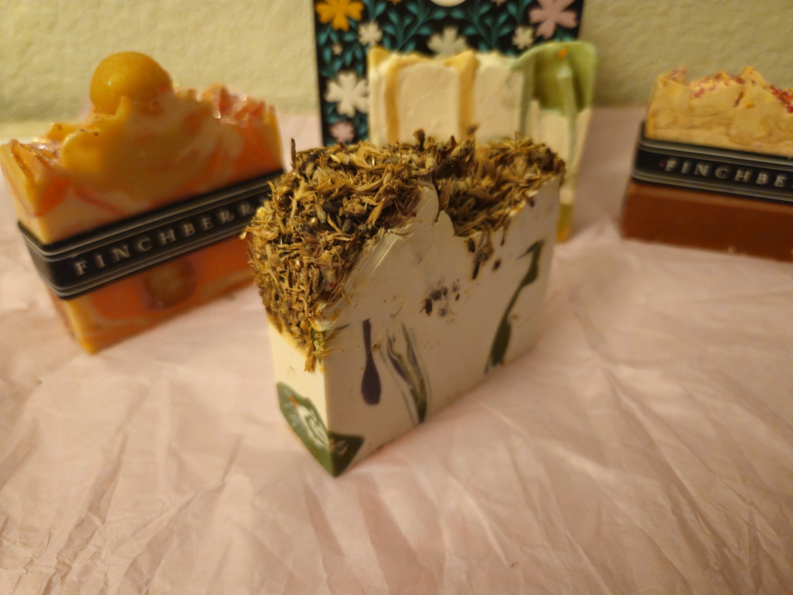 Rare – FinchBerry 4 Handmade Cranberry Chutney Body/Past Curfew & More Soap Set