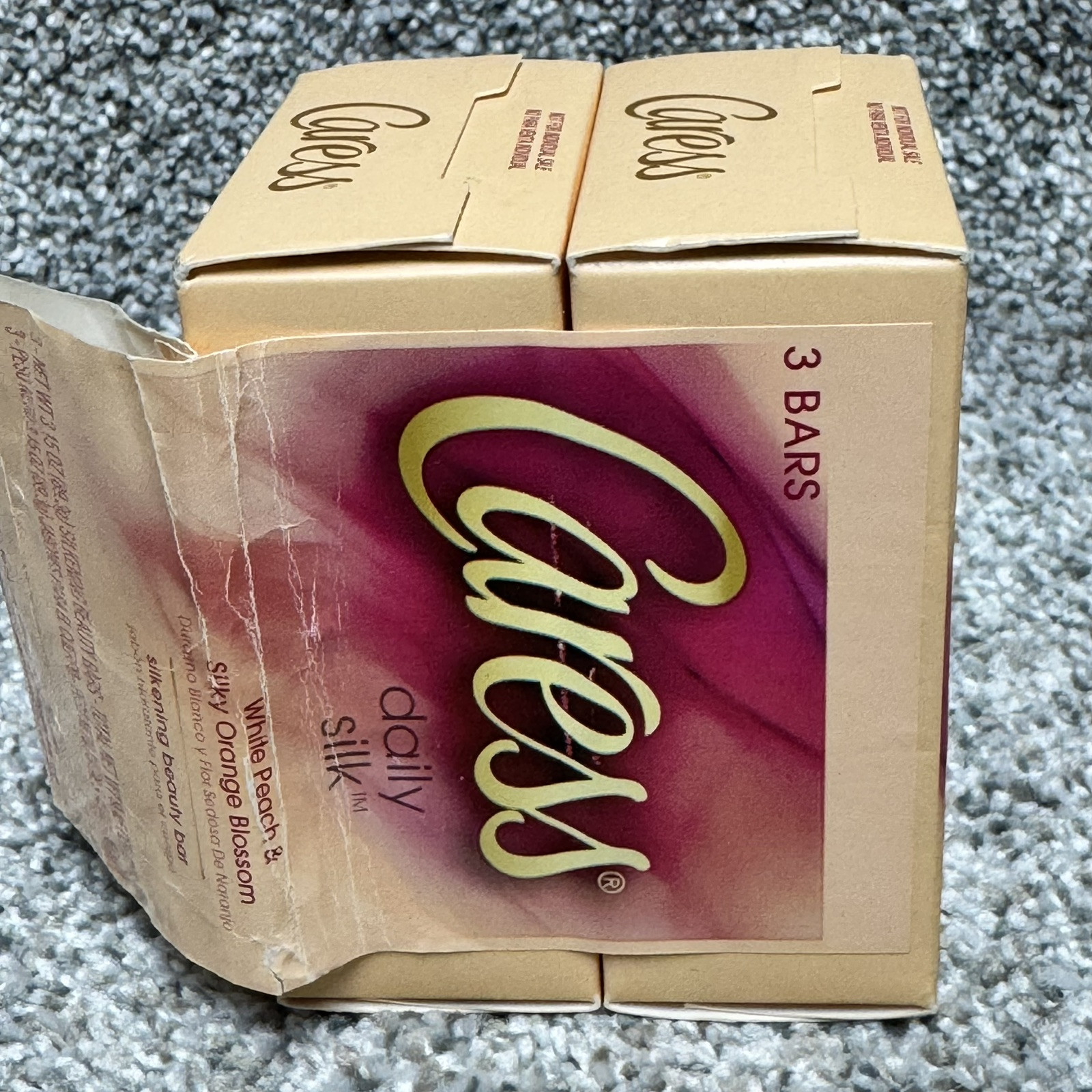 Caress Daily Silk Soap 2 Bars White Peach & Silky Orange Blossom