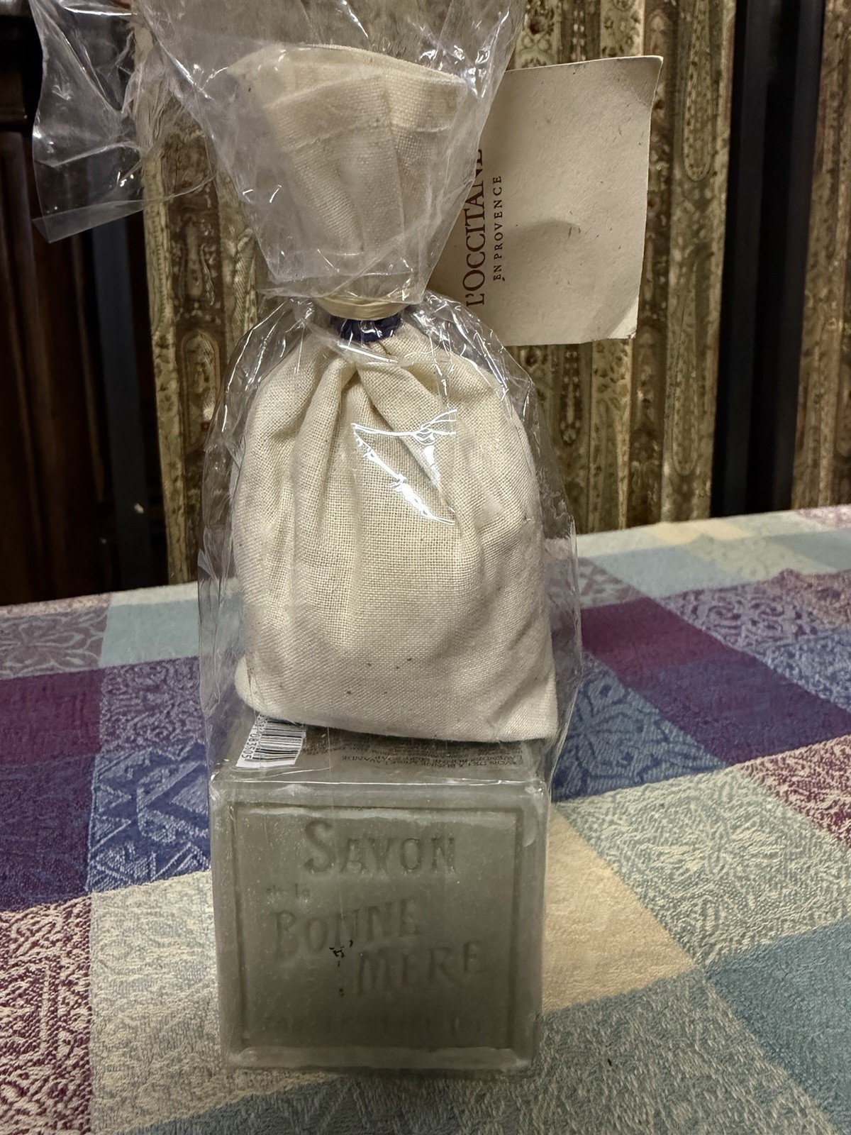 L’Occitane Bonne Mere Lavender Scented Soap & Sachet Set