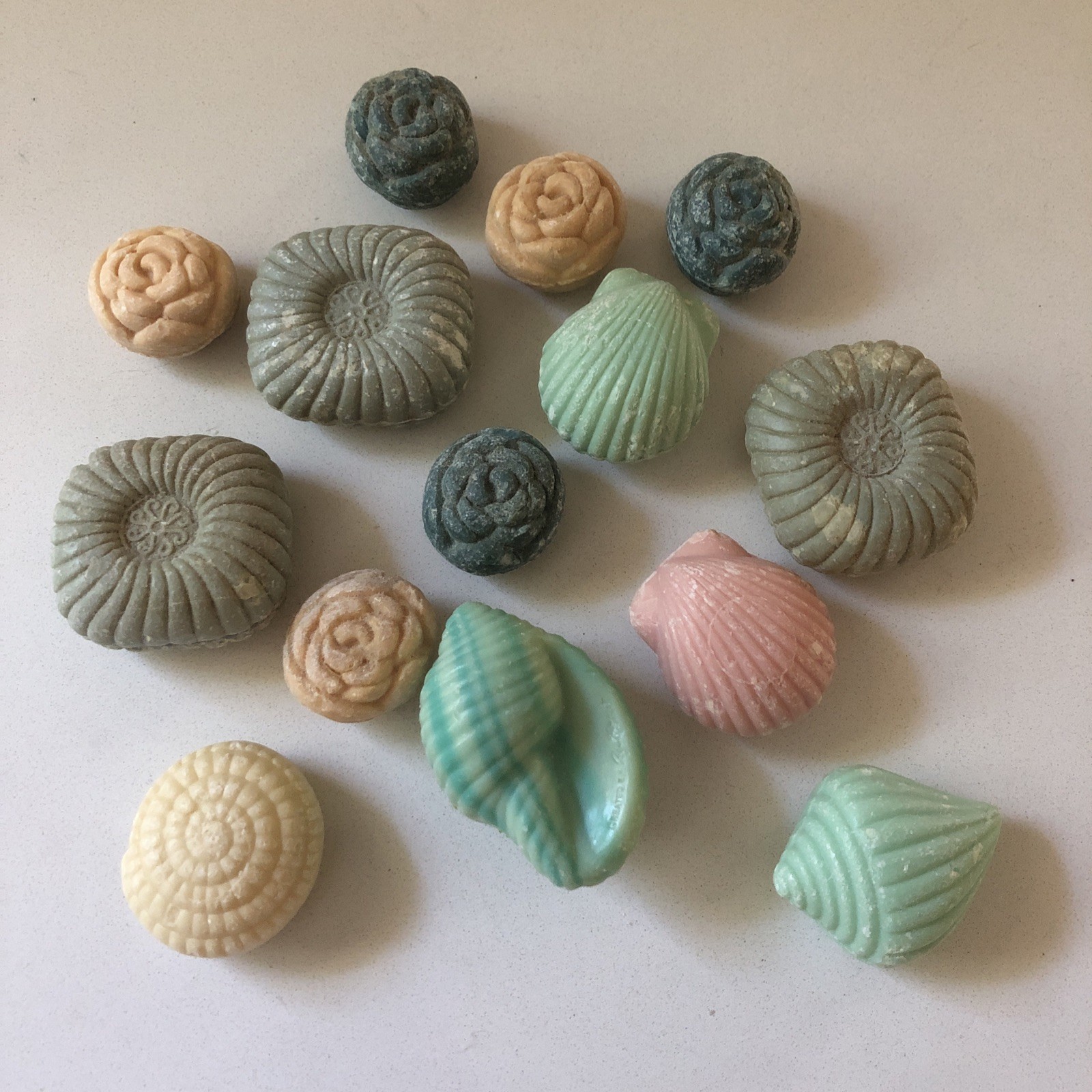 Vintage Lot of 14 Flowers Seashells Floral Scented Soaps Decor Display