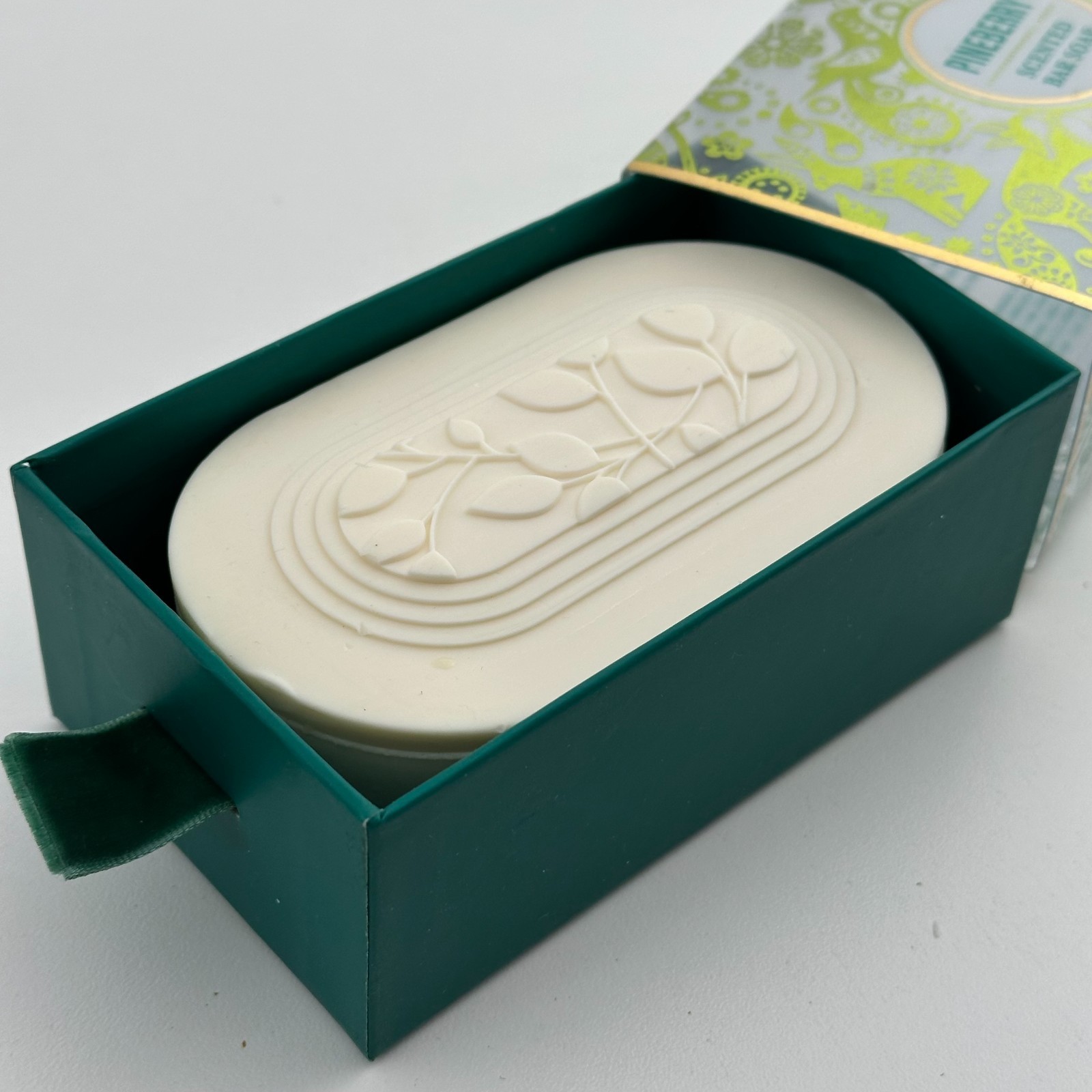 CST Pineberry Scented Bar Soap – 11 oz – Decorative Gift Box