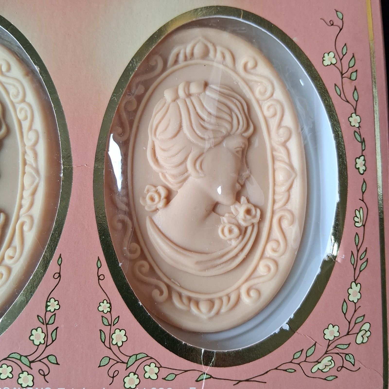 Victorian Cameo Decorative Bath Bar Soaps 200 gm 7 OZ Twinscraft Cottage Granny