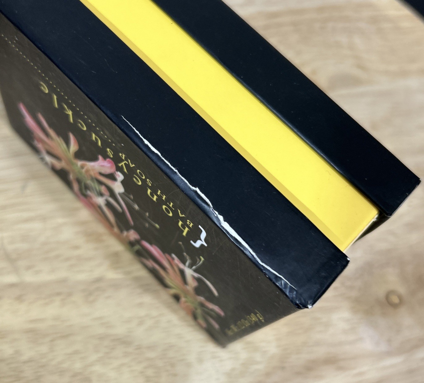 Honeysuckle Bath Soap 12 oz Moisturizing Bar – Botanical Gift Boxed