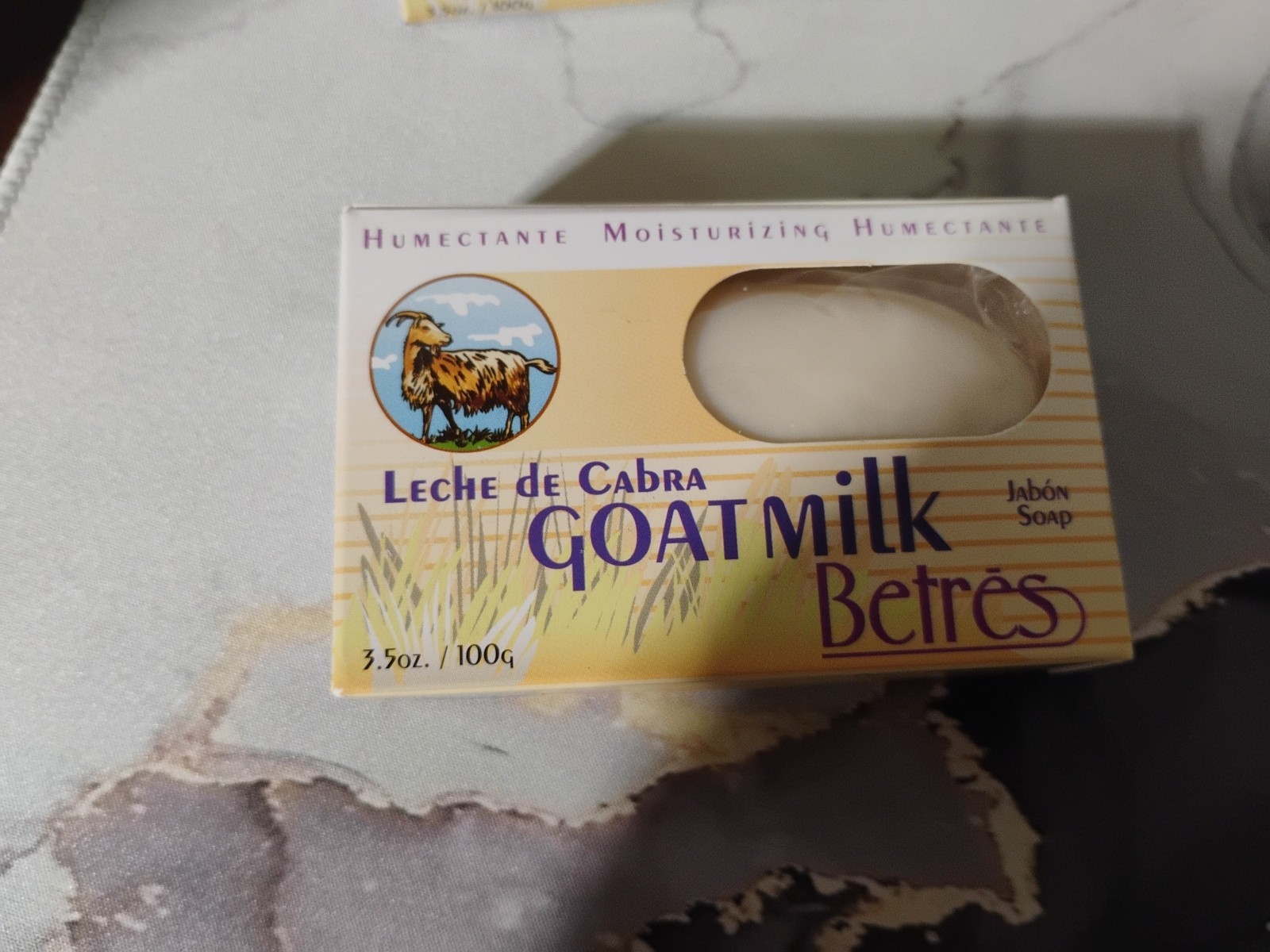 Goat Milk Moisturizer Cleansing Bar Soap Betres ( 3 Pack )