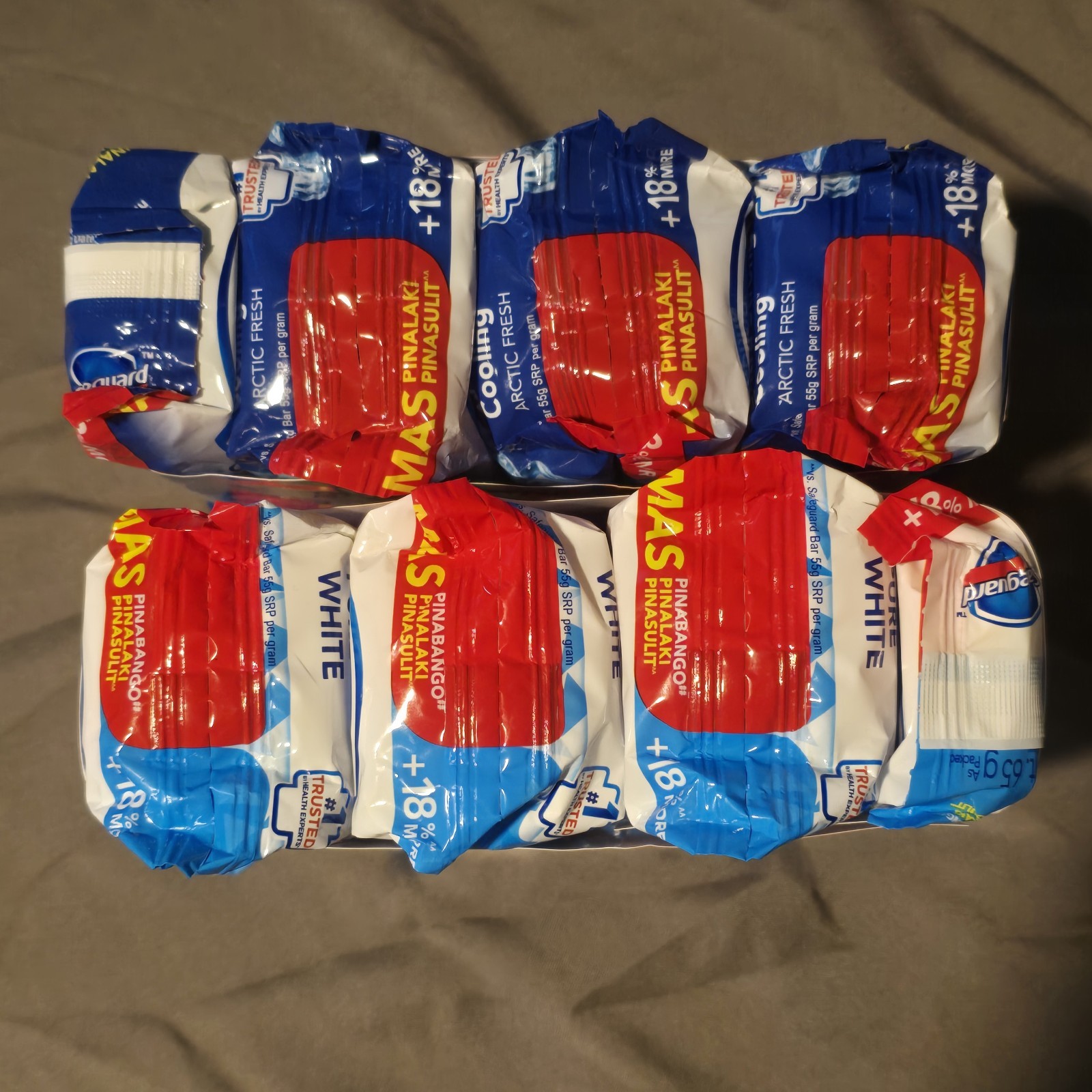 Safeguard Pure White (7 bars) and Extra Strong Cooling (7 bars) 65g