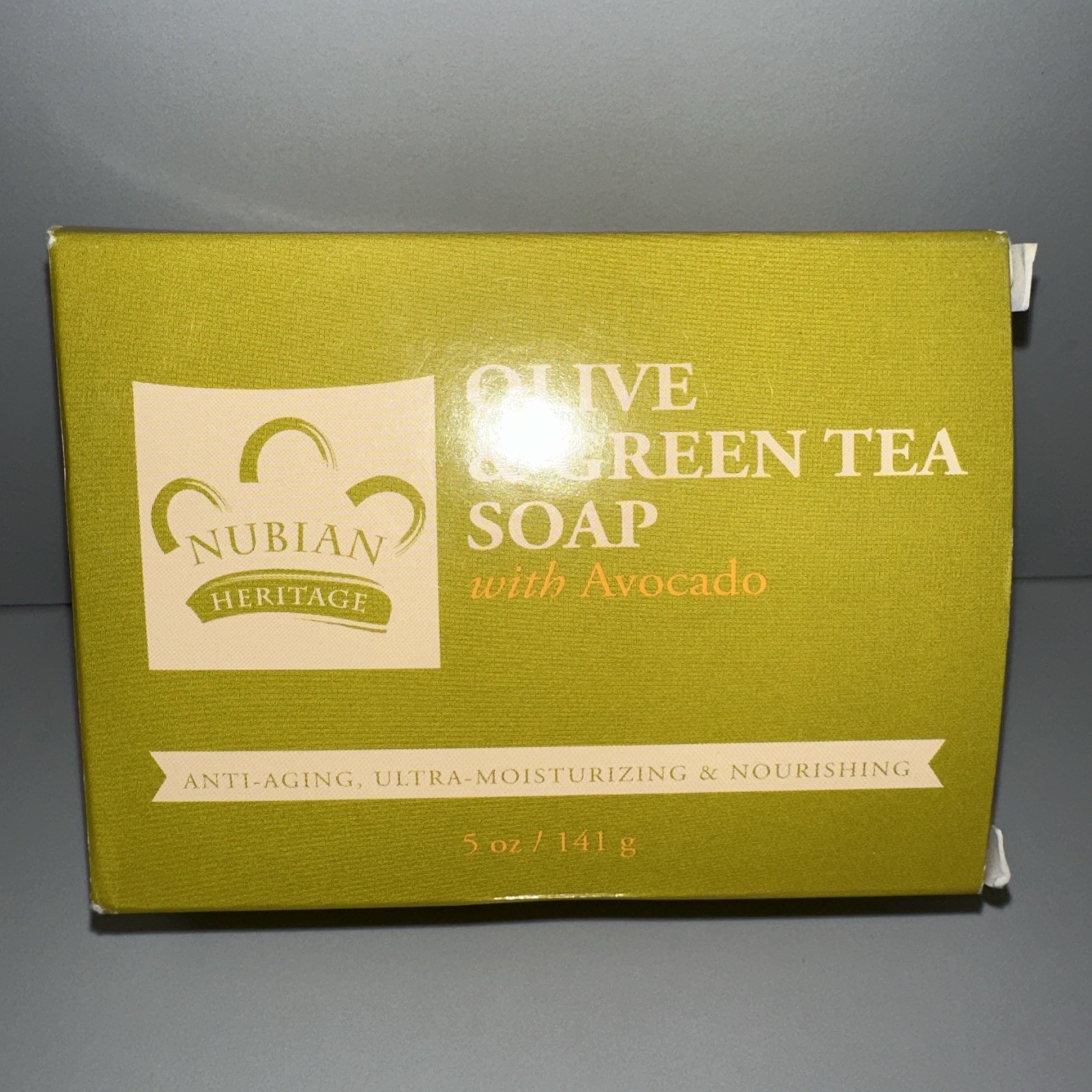 NUBIAN HERITAGE Olive & Green Tea Soap with Avocado & Green Tea Leaves 5 oz/141g