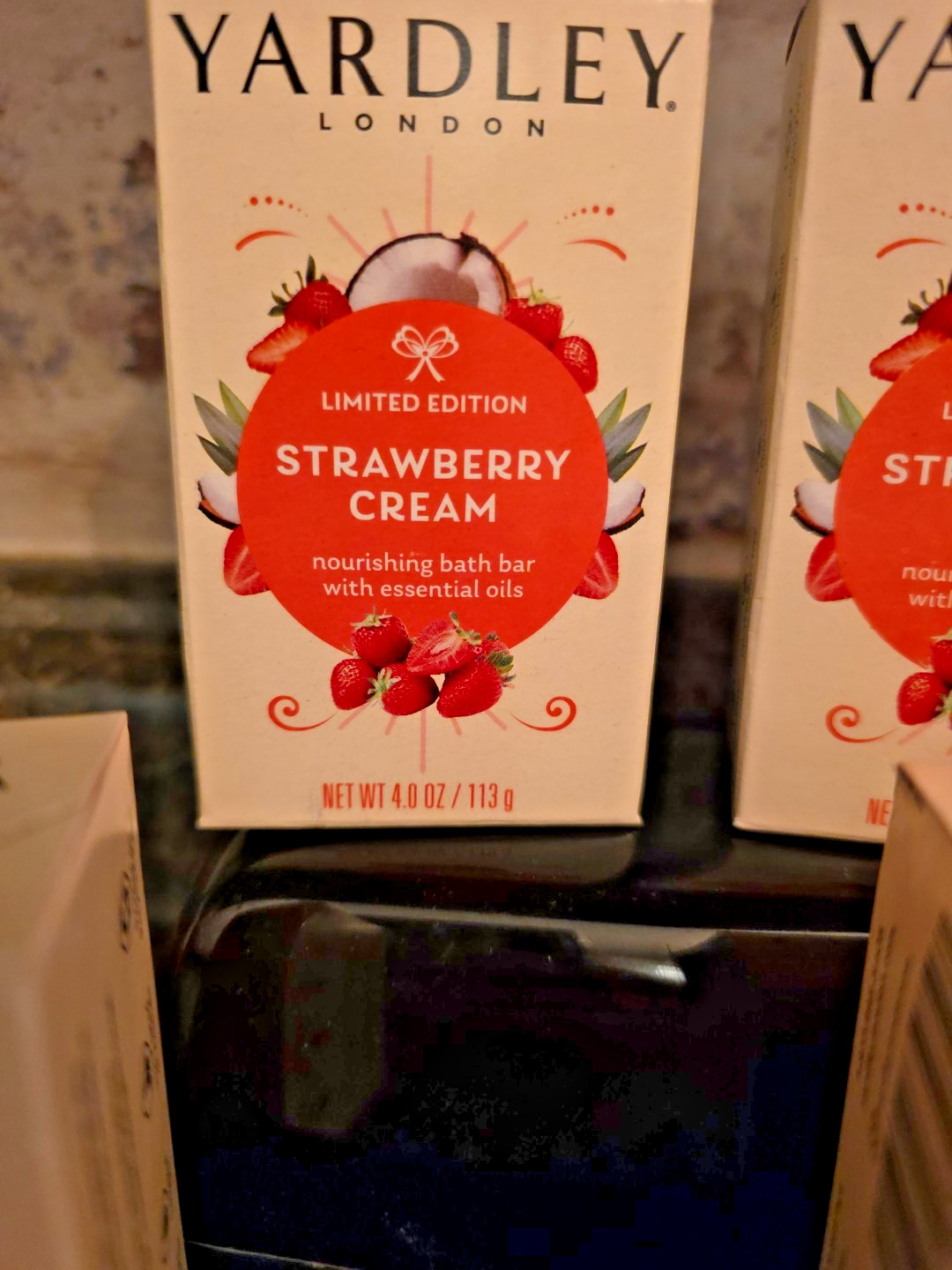 Yardley Strawberry Cream Soap Lot 8 Bars Limited Edition New