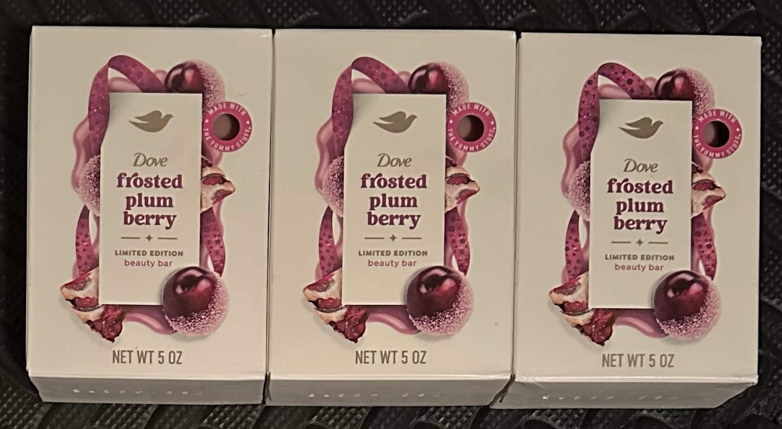 Limited Edition Dove Frosted Plum Berry Beauty Bar, 5 oz Lot of 3