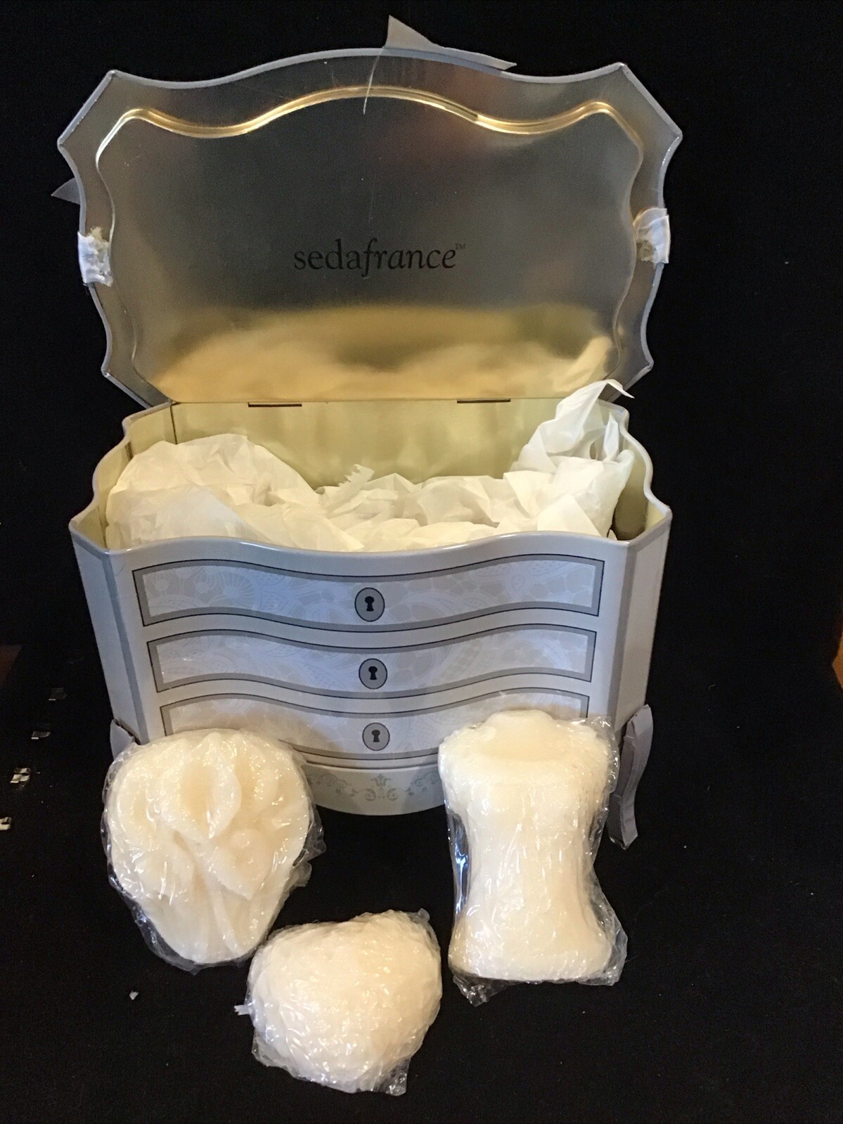 Metal Gift Box With Perfume Soap By Seda France, Unique Gift. Celling Inventory